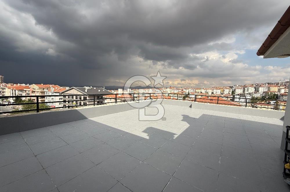 CEVİZLİDERE CADDESİ ÜZERİNDE MUHTEŞEM MANZARALI SATILIK DUBLEKS