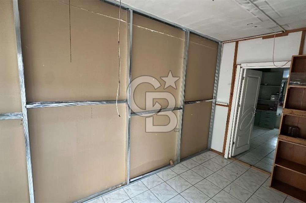 KEMANKEŞ'DE KARAKÖY PASAJ'INDA 5.KAT İŞ HANI KATI 110M2