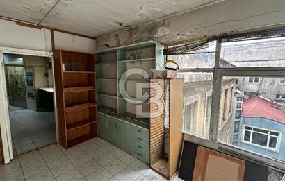 KEMANKEŞ'DE KARAKÖY PASAJ'INDA 5.KAT İŞ HANI KATI 110M2