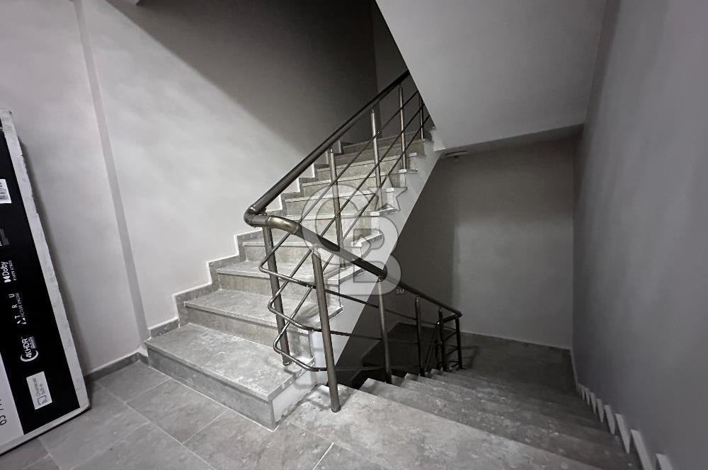 KARTAL SWIFT 165TE 2+1 KARTAL METROYA YÜRÜME MESAFESINDE