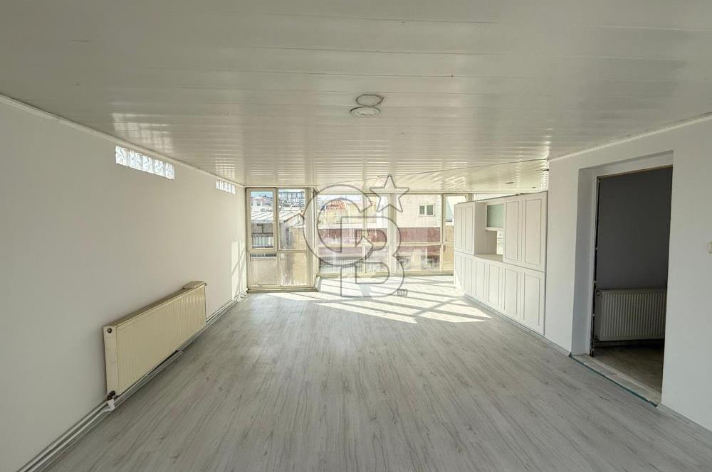 Korutürk de Garajlı Bahçeli Teraslı 6+1 Ferah Villa