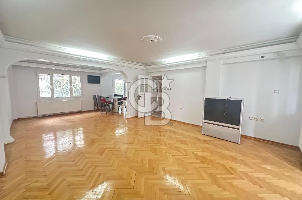 Korutürk de Garajlı Bahçeli Teraslı 6+1 Ferah Villa