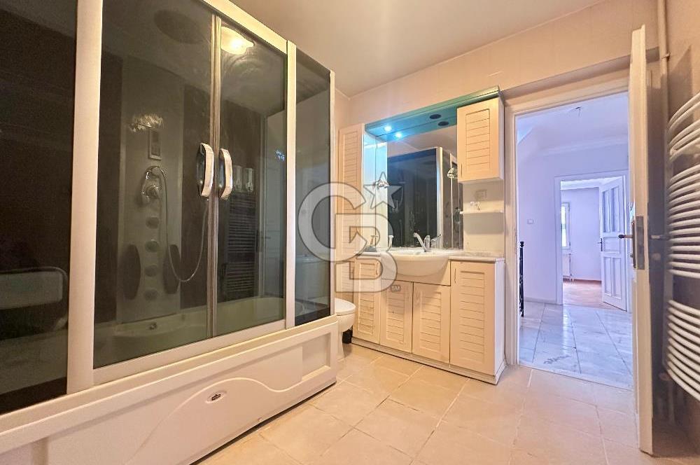 Korutürk de Garajlı Bahçeli Teraslı 6+1 Ferah Villa