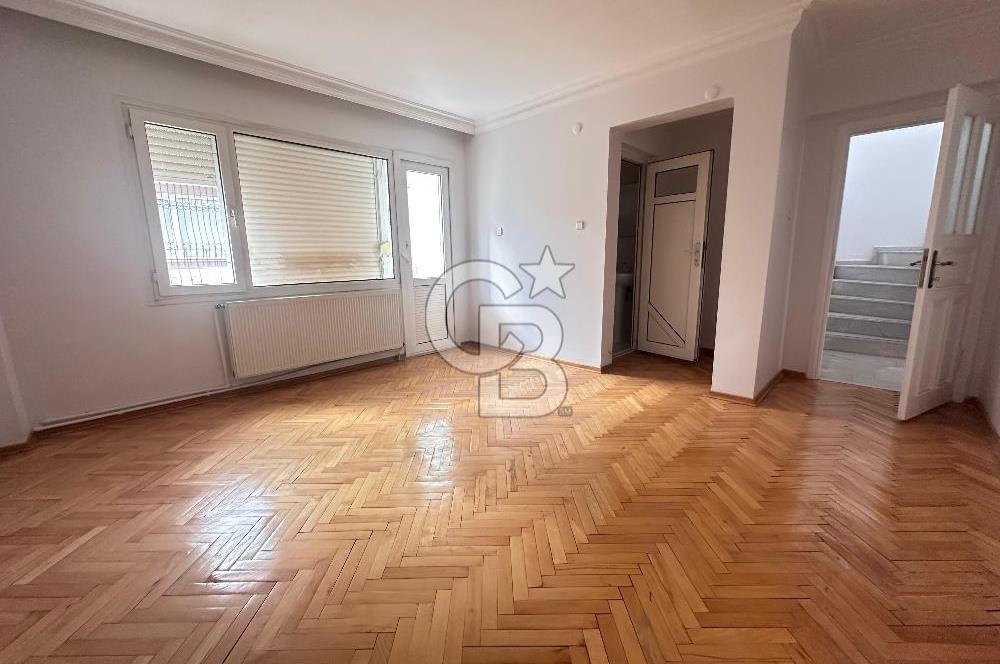 Korutürk de Garajlı Bahçeli Teraslı 6+1 Ferah Villa