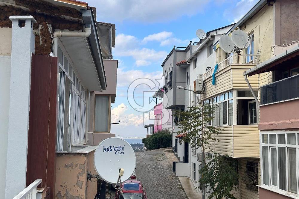 Korutürk de Garajlı Bahçeli Teraslı 6+1 Ferah Villa