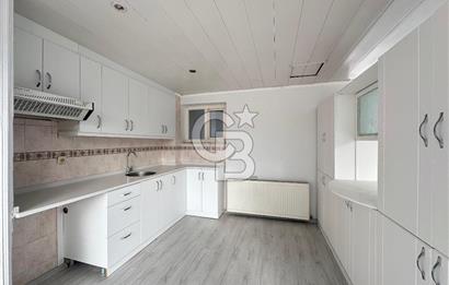 Korutürk de Garajlı Bahçeli Teraslı 6+1 Ferah Villa