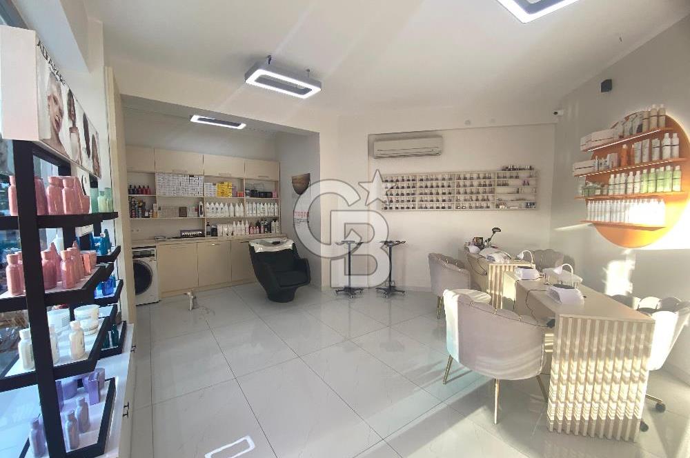 Karşıyaka Yalı Mahallesinde Bahçeli Satılık Dükkan