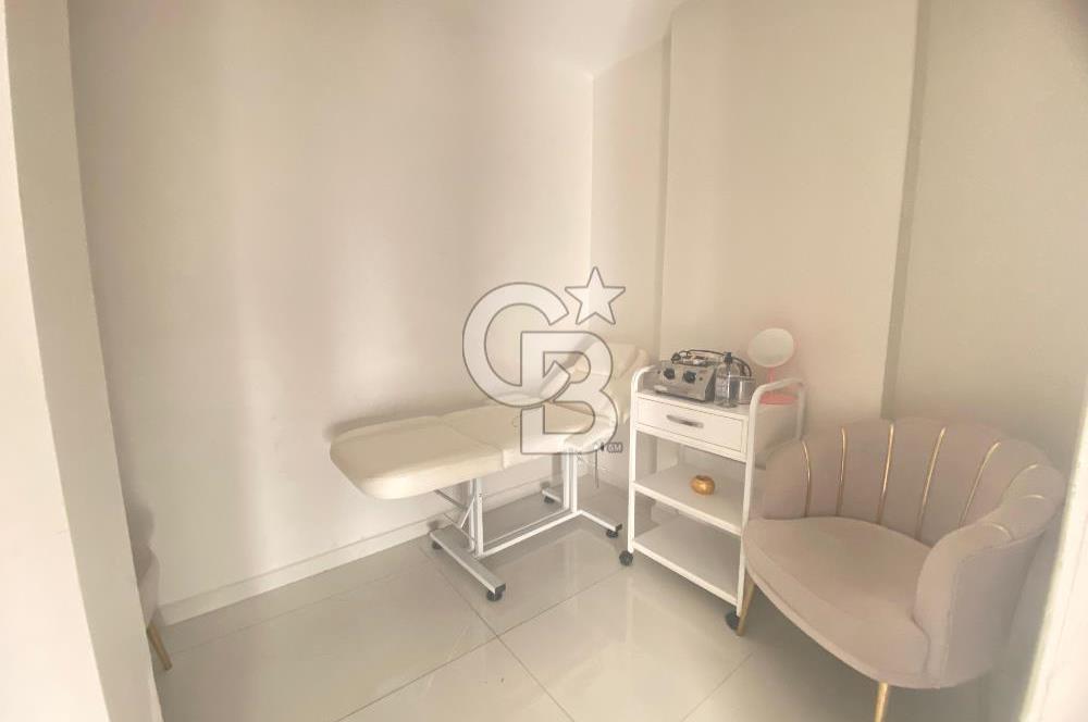 Karşıyaka Yalı Mahallesinde Bahçeli Satılık Dükkan