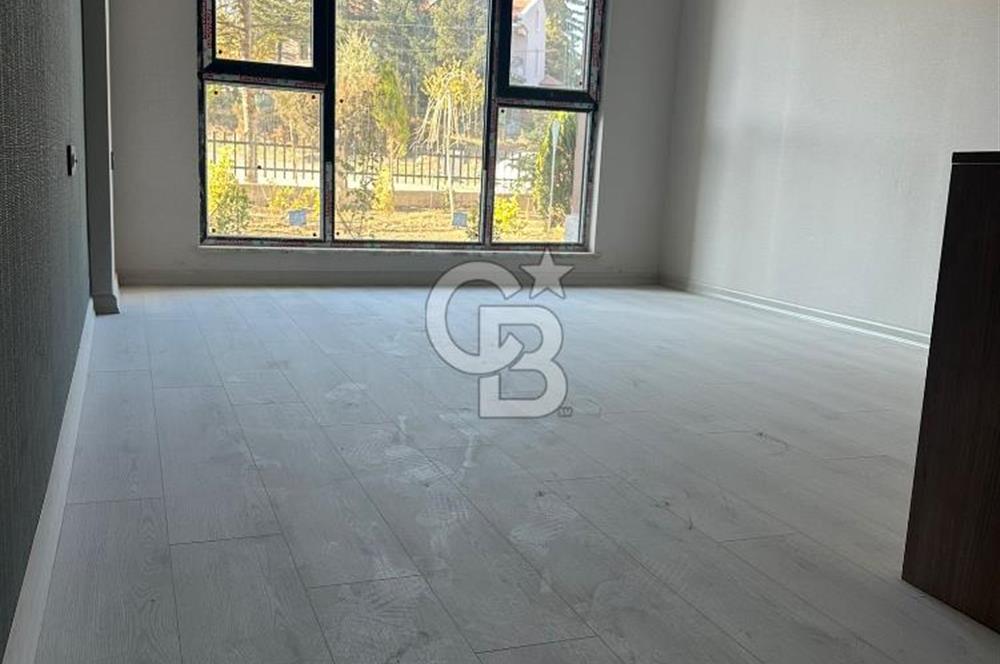 ACİL SATILIK 1+1 BAHÇE ÇIKIŞLI İSKANLI ASANSÖRLÜ YENİ BİNA