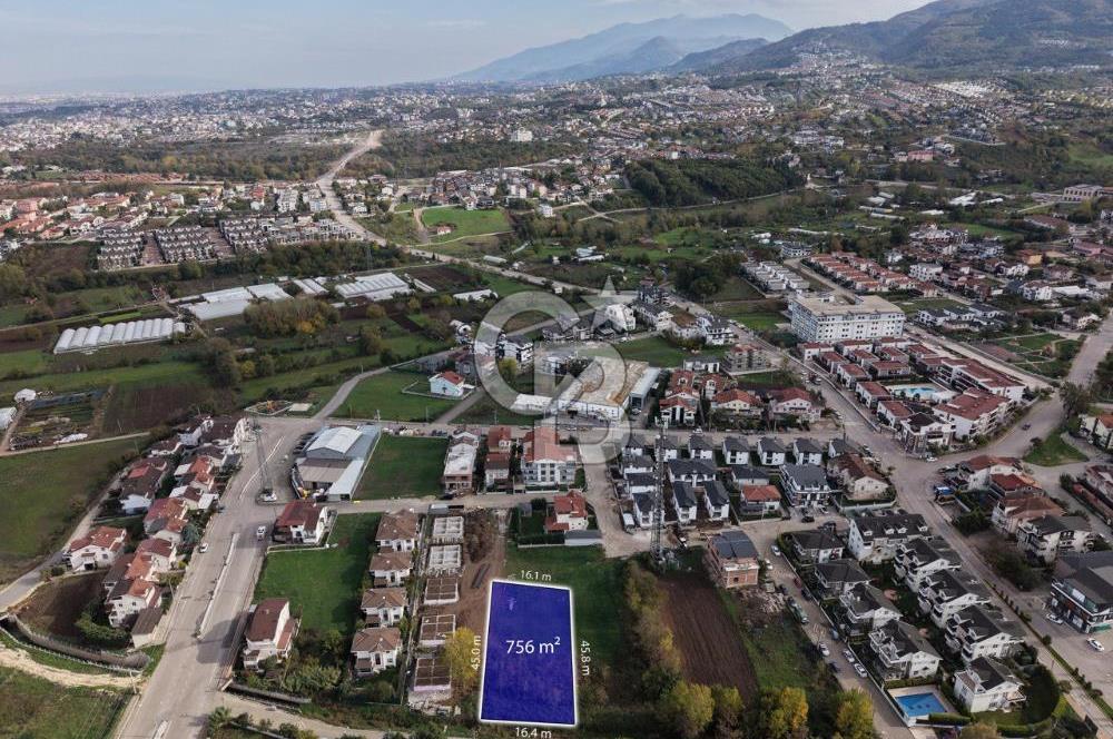 CB ENVOY/ Yeniköy'de Villa İmarlı Gelişen Konumda Satılık Arsa