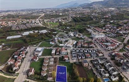 CB ENVOY/ Yeniköy'de Villa İmarlı Gelişen Konumda Satılık Arsa