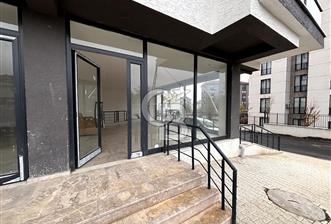 ÜMRANİYE'DE METROYA ADIM MESAFESİ SIFIR BİNADA DEPOLU DÜKKAN - 1 - 313674