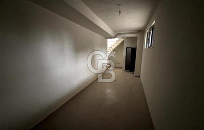 ÜMRANİYE'DE METROYA ADIM MESAFESİ SIFIR BİNADA DEPOLU DÜKKAN