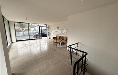 ÜMRANİYE'DE METROYA ADIM MESAFESİ SIFIR BİNADA DEPOLU DÜKKAN