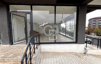 ÜMRANİYE'DE METROYA ADIM MESAFESİ SIFIR BİNADA DEPOLU DÜKKAN