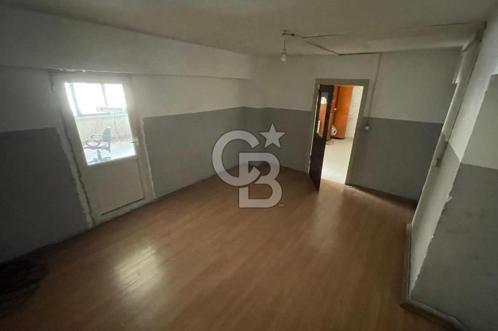 AYYILDIZ SANAYİ SİTESİNDE MERKEZDE YARIM HİSSE SATILIK DÜKKAN