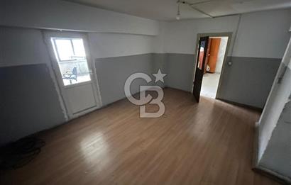 AYYILDIZ SANAYİ SİTESİNDE MERKEZDE YARIM HİSSE SATILIK DÜKKAN