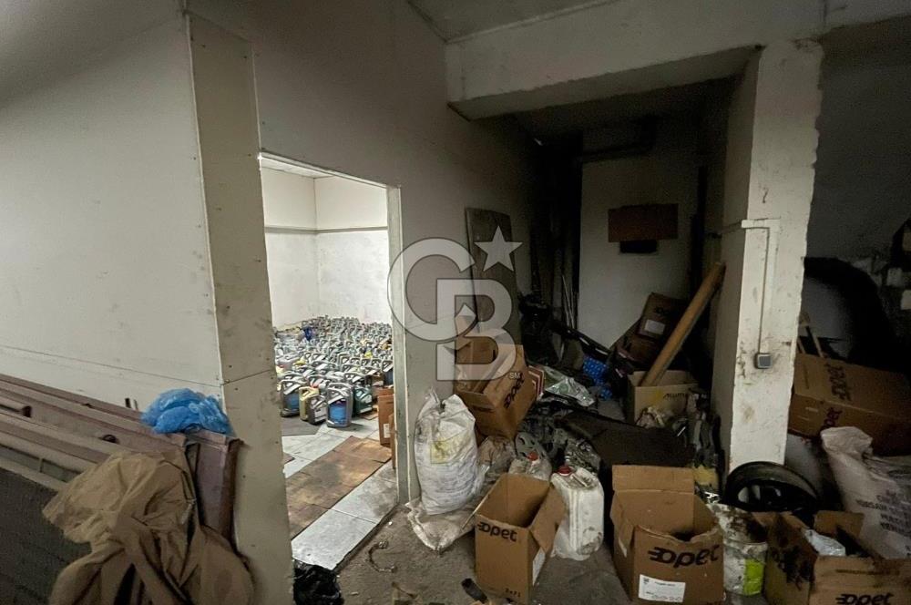 AYYILDIZ SANAYİ SİTESİNDE MERKEZDE YARIM HİSSE SATILIK DÜKKAN