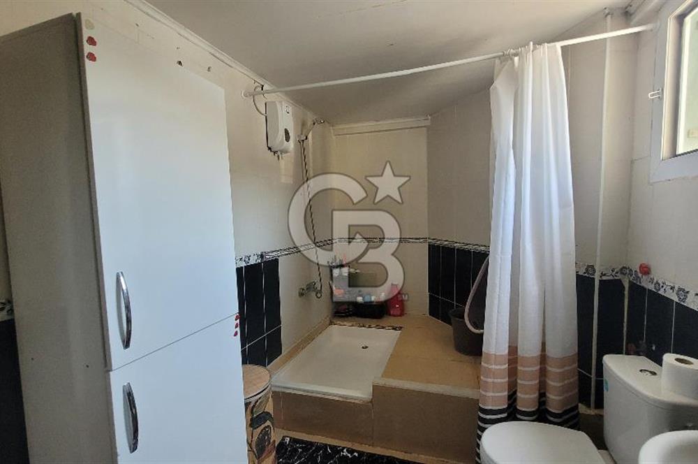 Karşıyaka Latife Hanım Mahallesi  3+1 Giriş Kat Daire