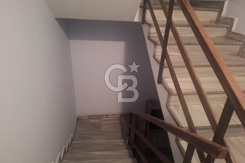 MEYDANDA KİRALIK DAİRE