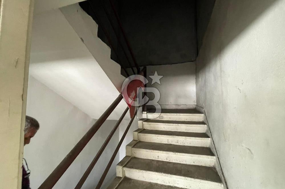 AYYILDIZ SANAYİ SİTESİNDE MERKEZDE YARIM HİSSE SATILIK DÜKKAN