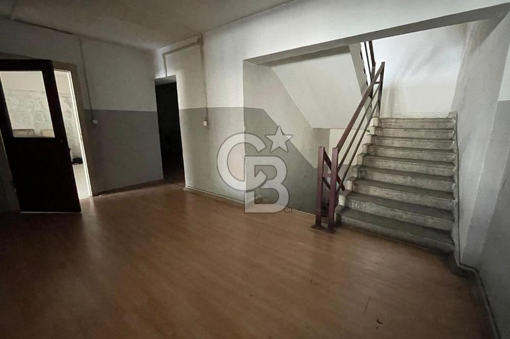 AYYILDIZ SANAYİ SİTESİNDE MERKEZDE YARIM HİSSE SATILIK DÜKKAN