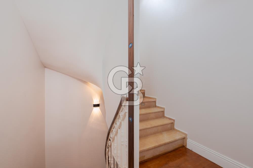 SARIYER PERA KONAKLARI 1 SİTESİNDE MANZARALI KİRALIK VİLLA