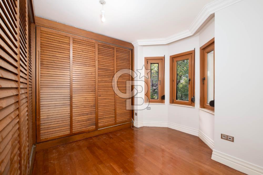 SARIYER PERA KONAKLARI 1 SİTESİNDE MANZARALI KİRALIK VİLLA