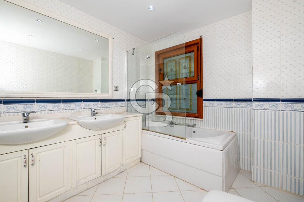 SARIYER PERA KONAKLARI 1 SİTESİNDE MANZARALI KİRALIK VİLLA