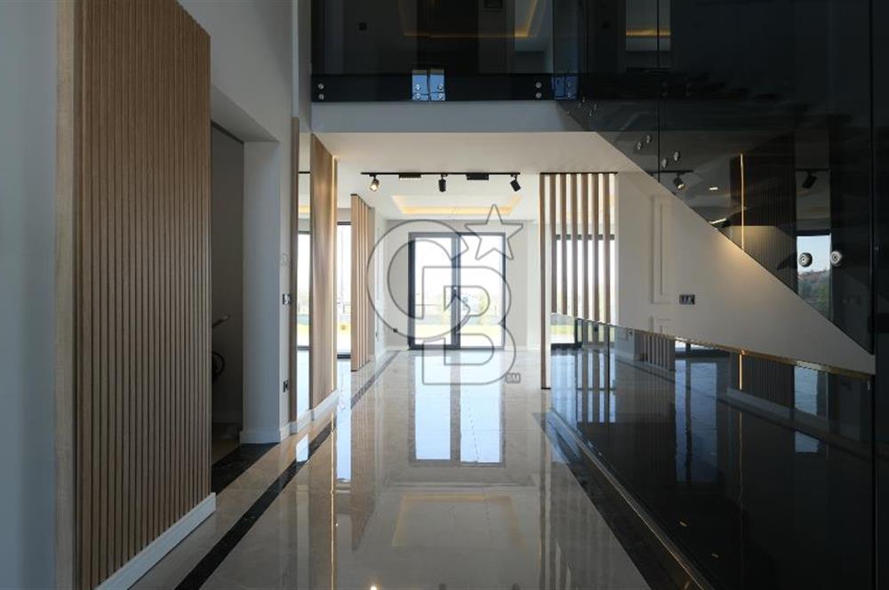 GÖLBAŞI KARŞIYAKA'DA TAM MÜSTAKİL, İSKANLI, SATILIK 6+1 VİLLA