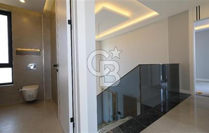 GÖLBAŞI KARŞIYAKA'DA TAM MÜSTAKİL, İSKANLI, SATILIK 6+1 VİLLA