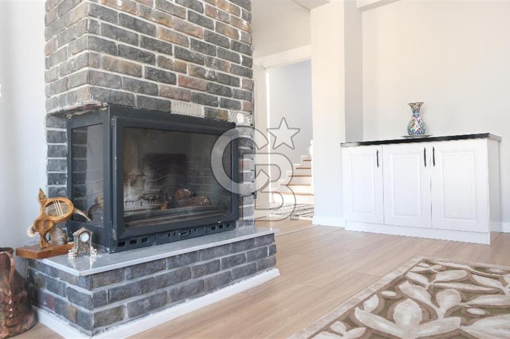 ÇAMLIDEREDE GÖL KIYISINDA 2 KATLI SATILIK VİLLA!