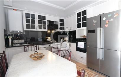 ÇAMLIDEREDE GÖL KIYISINDA 2 KATLI SATILIK VİLLA!