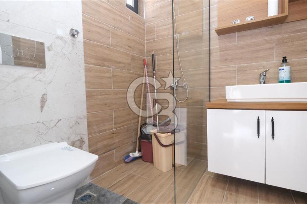 ÇAMLIDEREDE GÖL KIYISINDA 2 KATLI SATILIK VİLLA!