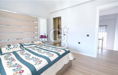 ÇAMLIDEREDE GÖL KIYISINDA 2 KATLI SATILIK VİLLA!