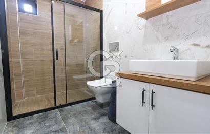 ÇAMLIDEREDE GÖL KIYISINDA 2 KATLI SATILIK VİLLA!