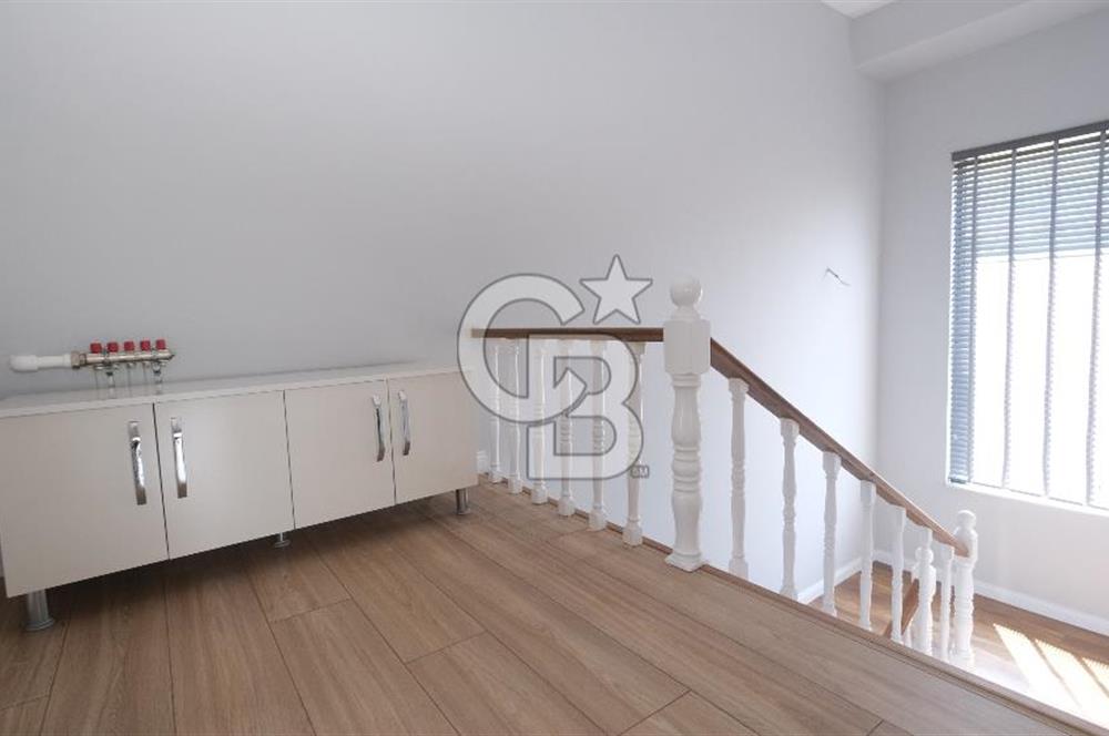 ÇAMLIDEREDE GÖL KIYISINDA 2 KATLI SATILIK VİLLA!