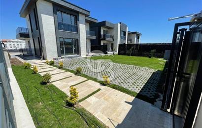 BAĞLICA GİRİŞİNDE BODRUMLU BAĞIMSIZ 5+2 SATILIK VİLLA