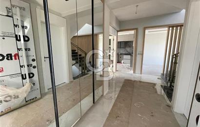 BAĞLICA GİRİŞİNDE BODRUMLU BAĞIMSIZ 5+2 SATILIK VİLLA