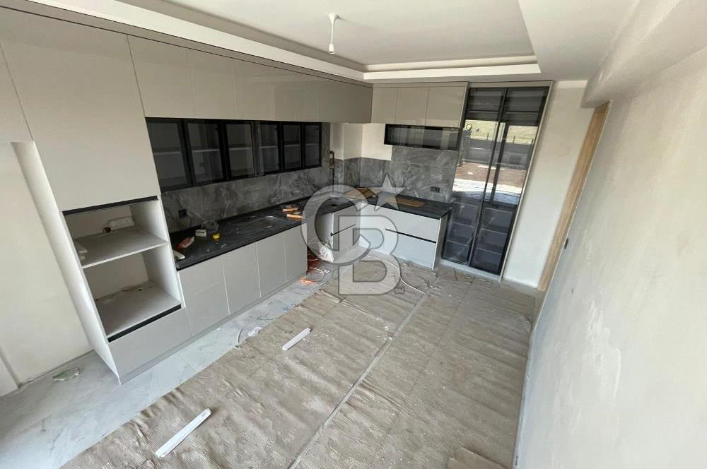 BAĞLICA GİRİŞİNDE BODRUMLU BAĞIMSIZ 5+2 SATILIK VİLLA