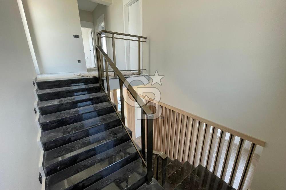 BAĞLICA GİRİŞİNDE BODRUMLU BAĞIMSIZ 5+2 SATILIK VİLLA