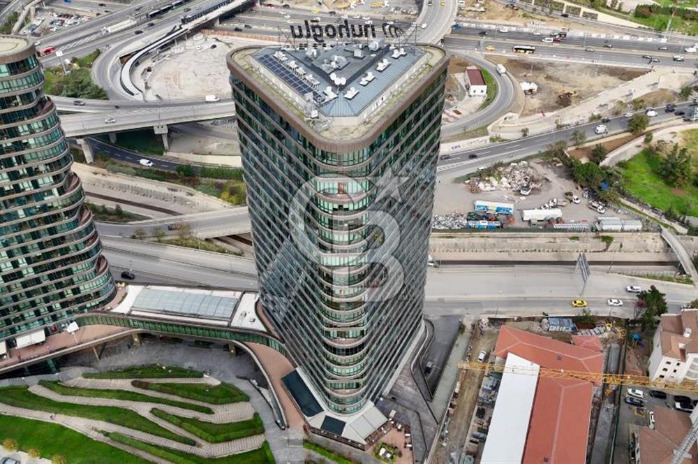 KADIKÖY YENİTEPE NUHOĞLU'NDA B BLOK CADDE ÜZERİ 200 M2 DÜKKAN