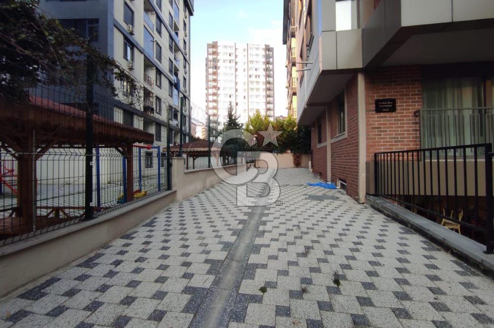 PETROL-İŞ TE MARMARAY A KOMŞU SATILIK 3+1 YENİ BİNADA