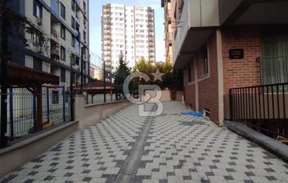 KARTAL PETROL-İŞ TE MARMARAY IN YANI ARAKAT 3+1 YENİ BİNADA