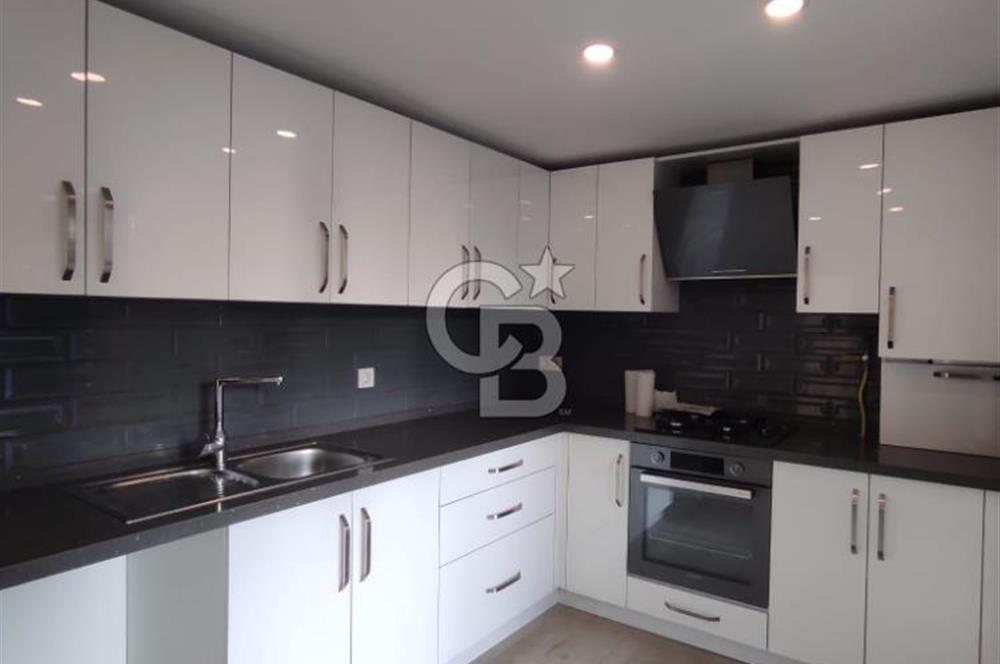 KARTAL PETROL-İŞ TE MARMARAY IN YANI ARAKAT 3+1 YENİ BİNADA