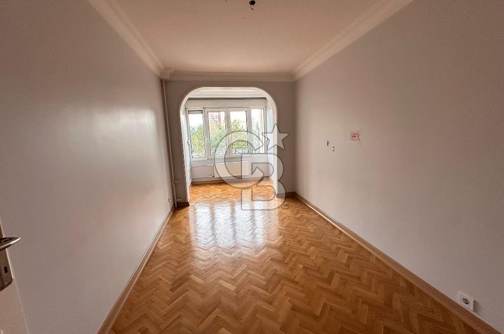 Mimar Sinan Sitesi'nde Tadilatlı,Bakımlı Geniş 3+1 Kiralık Daire