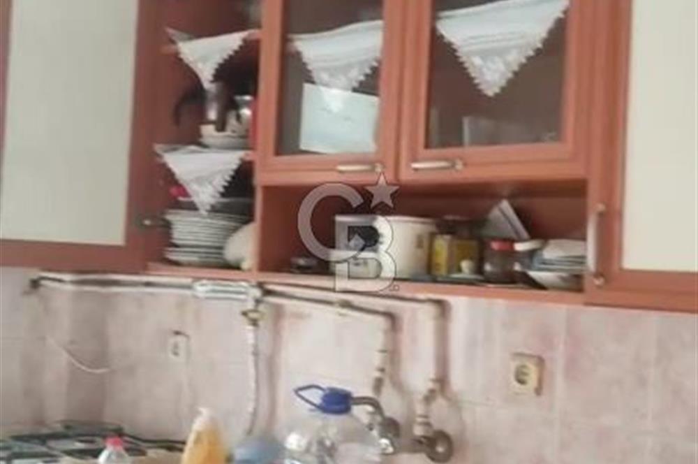 Valilik Karşında Satılık 3+1 Daire