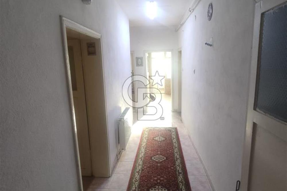 Valilik Karşında Satılık 3+1 Daire