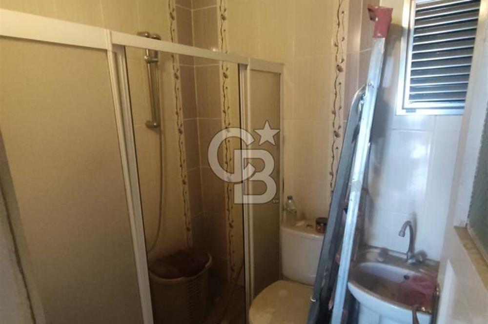 Valilik Karşında Satılık 3+1 Daire