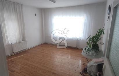 Valilik Karşında Satılık 3+1 Daire